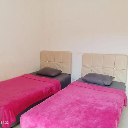 Murai Guesthouse Bali เดนปาซาร์ ภายนอก รูปภาพ